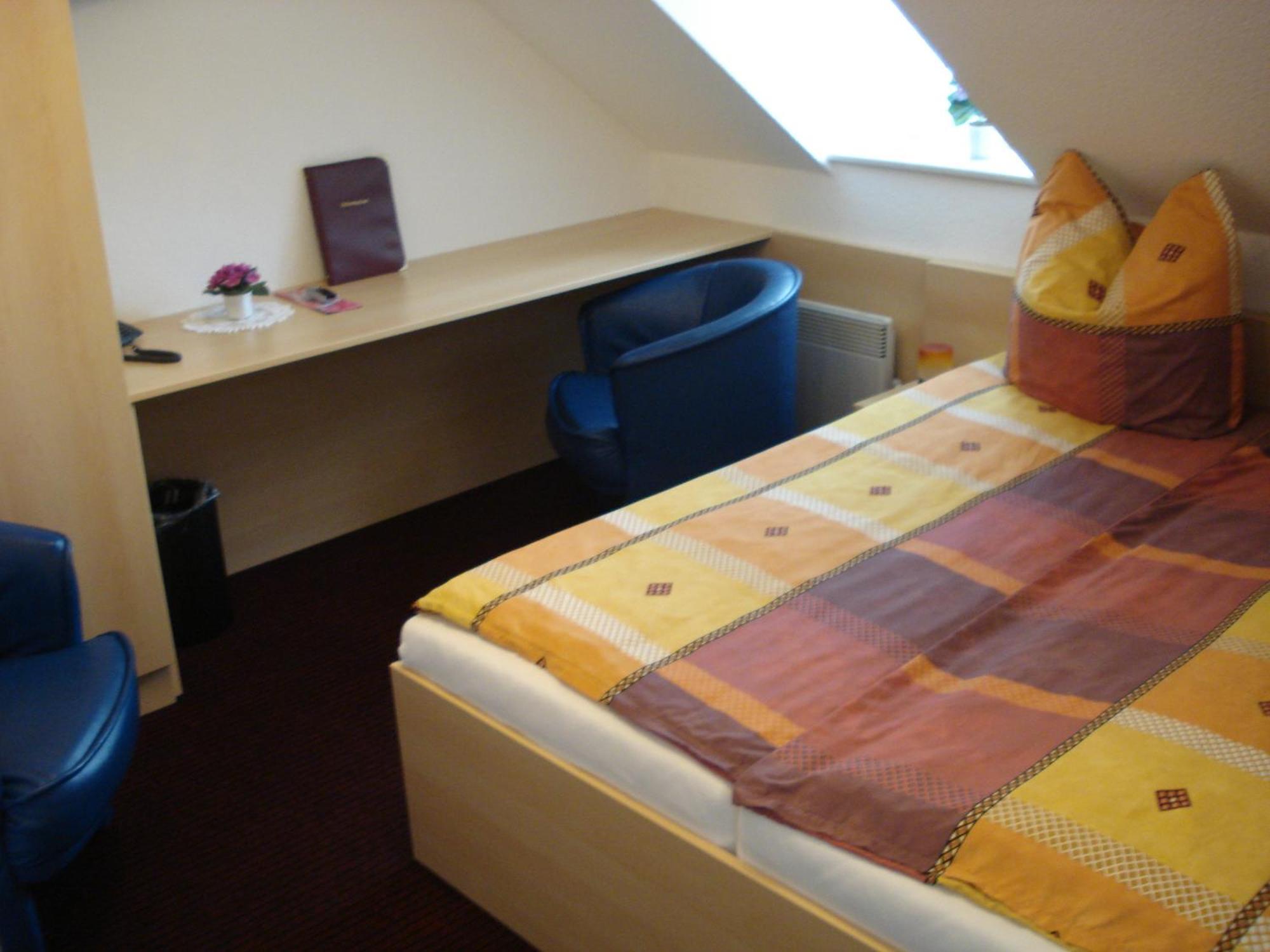 Hotel Bierstuebl Зангерхаузен Екстериор снимка