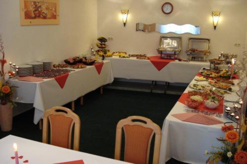 Hotel Bierstuebl Зангерхаузен Екстериор снимка