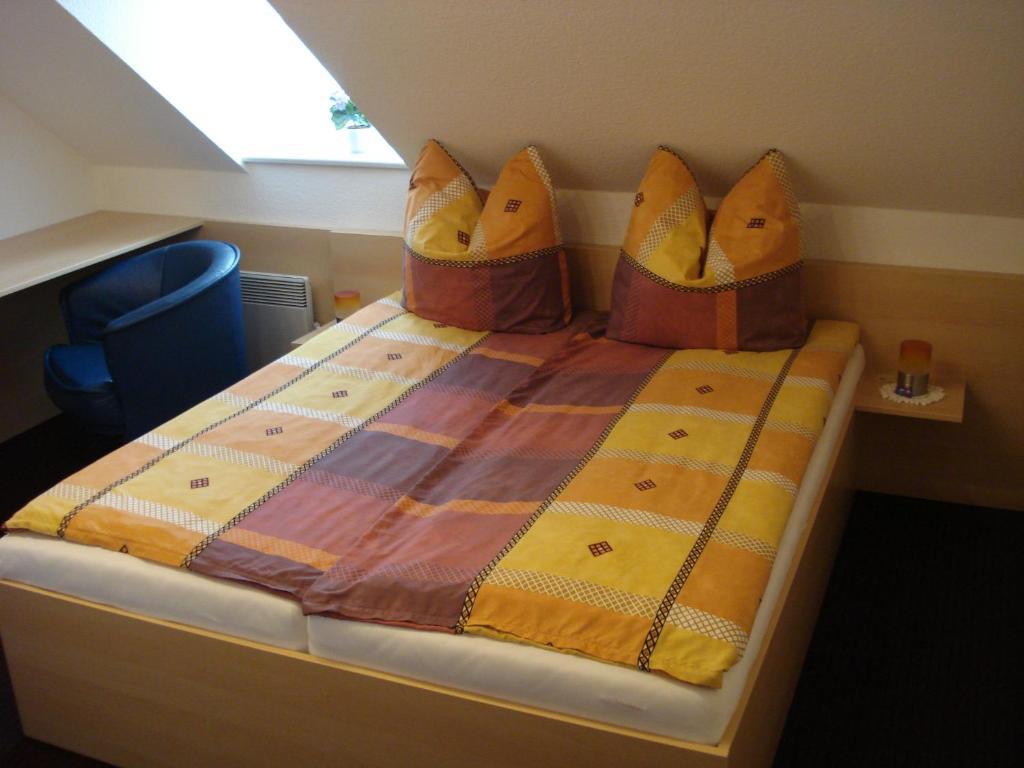 Hotel Bierstuebl Зангерхаузен Стая снимка